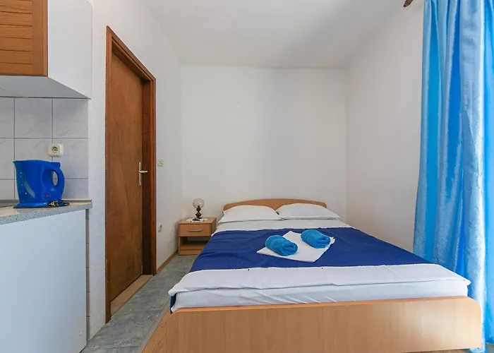 Apartment 14708b Gradac (Split-Dalmatia)