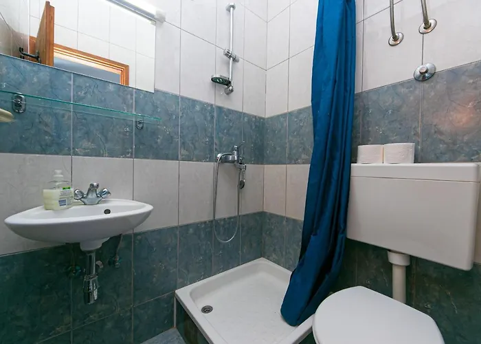 14708b Apartment