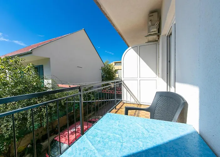 14708b Apartment *