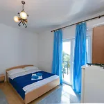 14708b Apartman *
