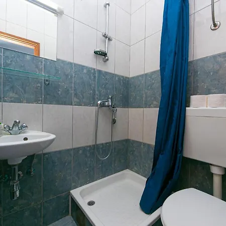 14708b Apartment